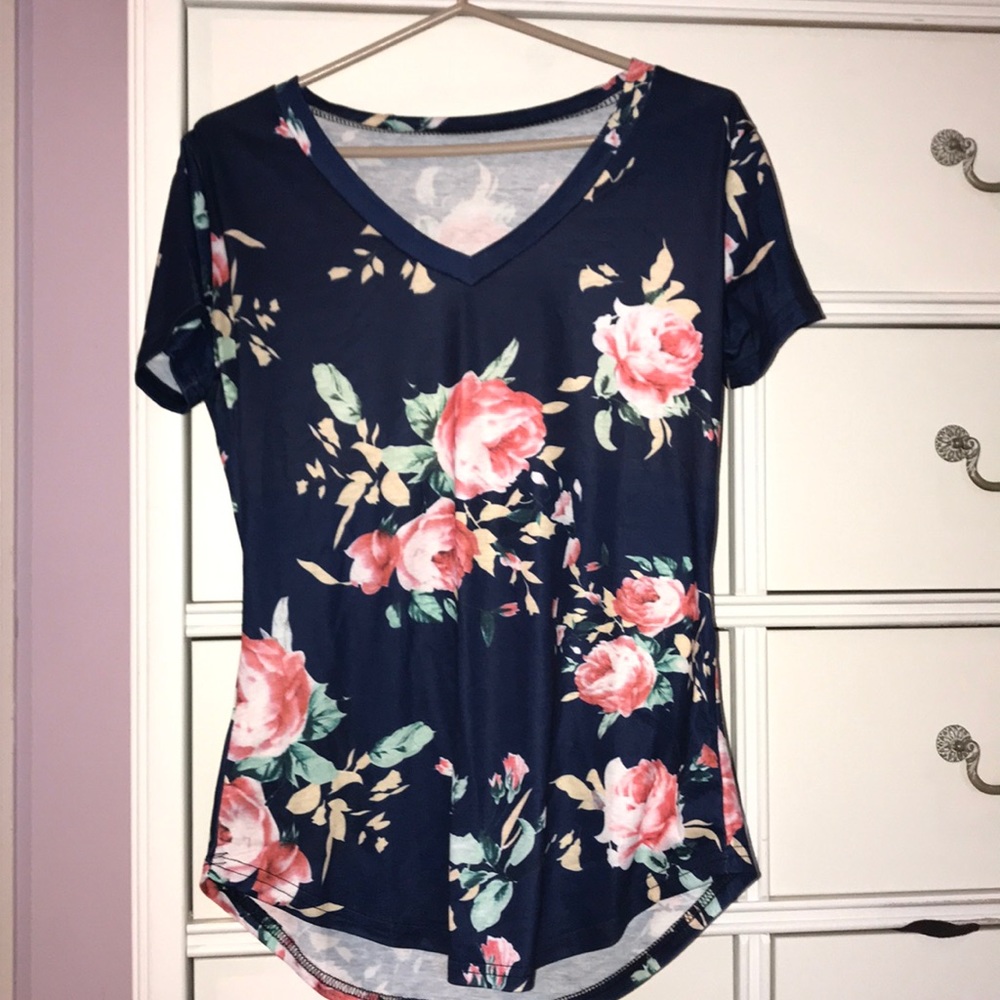 Blue floral printed tshirt